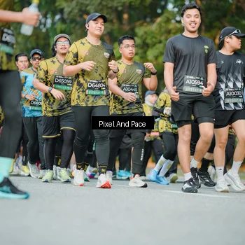 Runner Photo 6874751