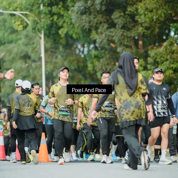 Runner Photo 6874752