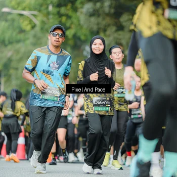 Runner Photo 6874759