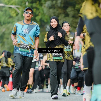 Runner Photo 6874760