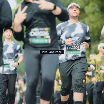 Runner Photo 6874793