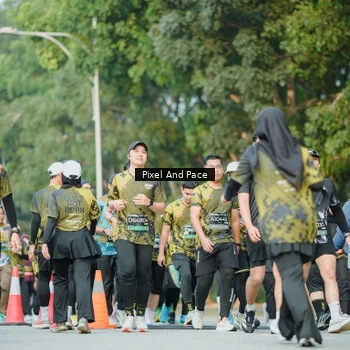 Runner Photo 6874800