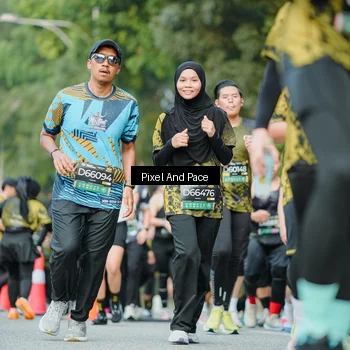 Runner Photo 6874816