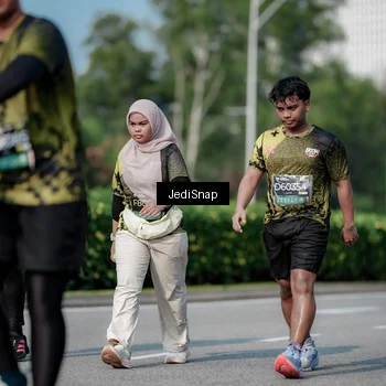 Runner Photo 6874817