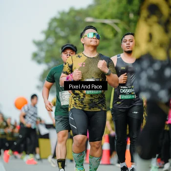 Runner Photo 6874841