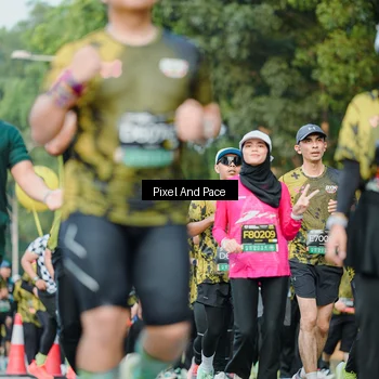 Runner Photo 6874870