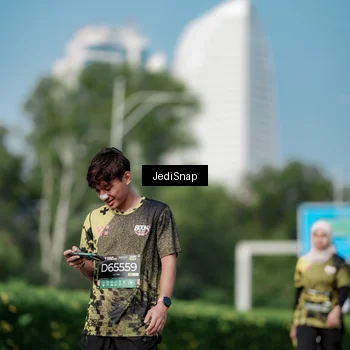 Runner Photo 6874873