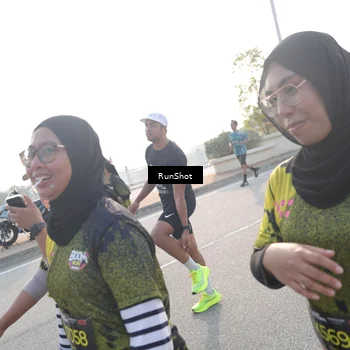 Runner Photo 6874874
