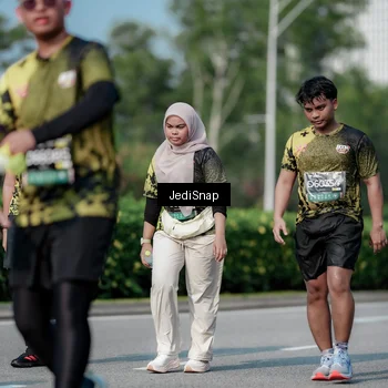 Runner Photo 6874885
