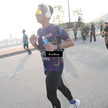 Runner Photo 6874889