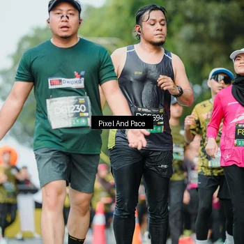 Runner Photo 6874893