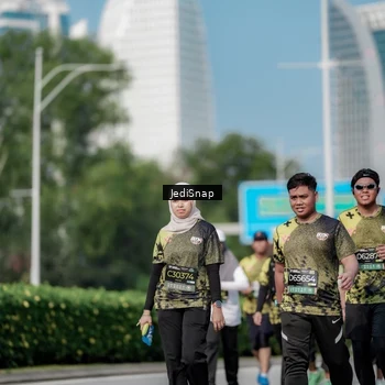 Runner Photo 6874896