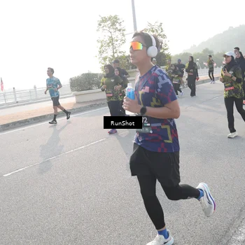 Runner Photo 6874908