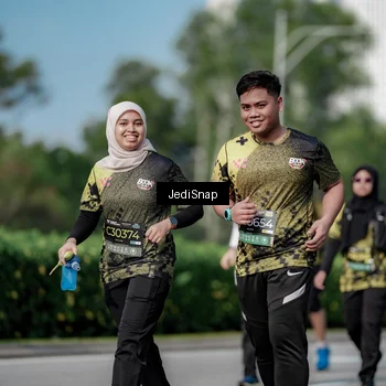 Runner Photo 6874946
