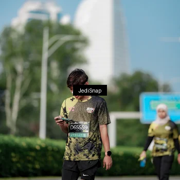 Runner Photo 6874953