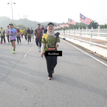 Runner Photo 6874960