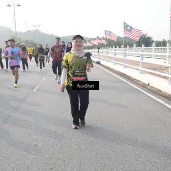 Runner Photo 6874963