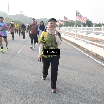 Runner Photo 6874969