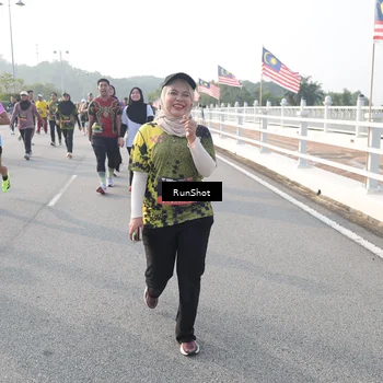 Runner Photo 6874977