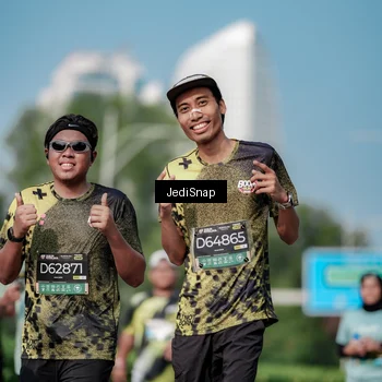 Runner Photo 6874993