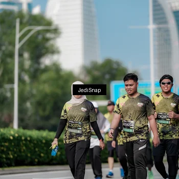 Runner Photo 6874994