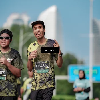 Runner Photo 6874996