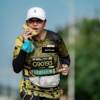 Runner Photo 6875145