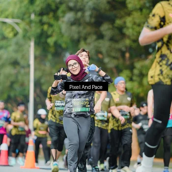 Runner Photo 6875168