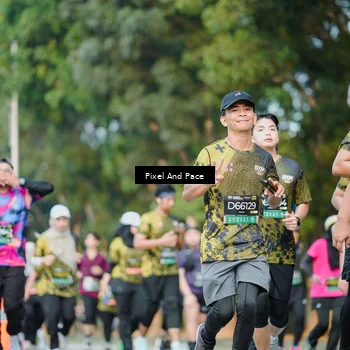 Runner Photo 6875210