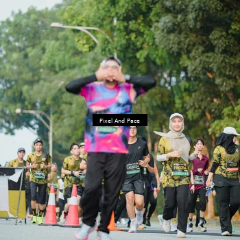 Runner Photo 6875225