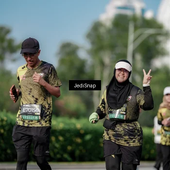 Runner Photo 6875275