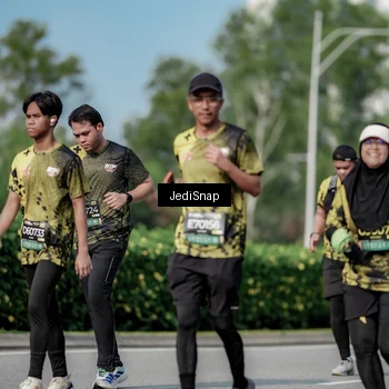 Runner Photo 6875278