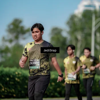 Runner Photo 6875290