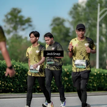 Runner Photo 6875294