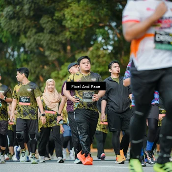 Runner Photo 6875319
