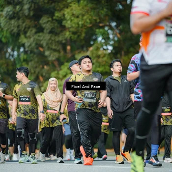 Runner Photo 6875323