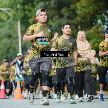 Runner Photo 6875339