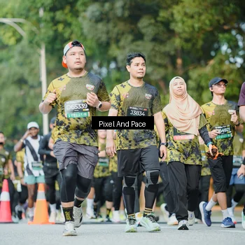 Runner Photo 6875353
