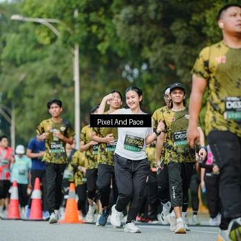 Runner Photo 6875532