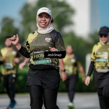 Runner Photo 6875571