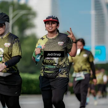 Runner Photo 6875650