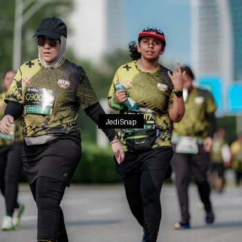 Runner Photo 6875677