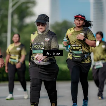 Runner Photo 6875706