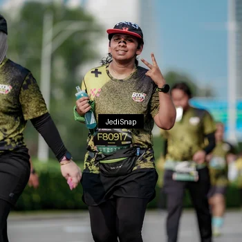 Runner Photo 6875728