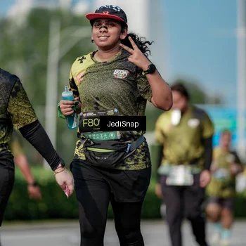 Runner Photo 6875735