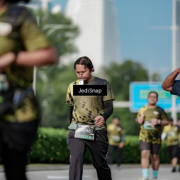 Runner Photo 6875736
