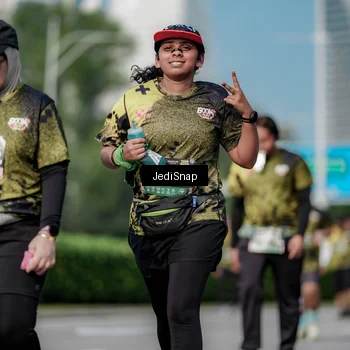 Runner Photo 6875774