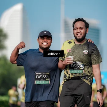 Runner Photo 6875857