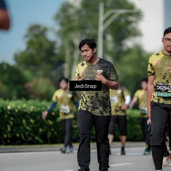 Runner Photo 6875958