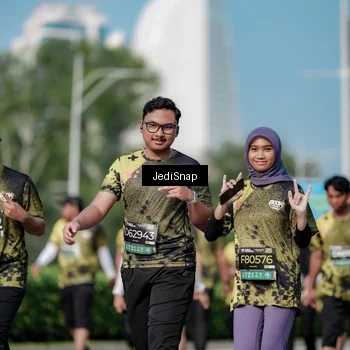 Runner Photo 6875974